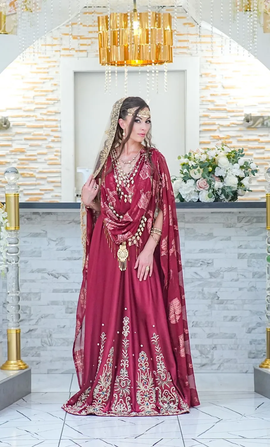 Célèbr'Orient Warda tenue chaouia rouge bordeaux