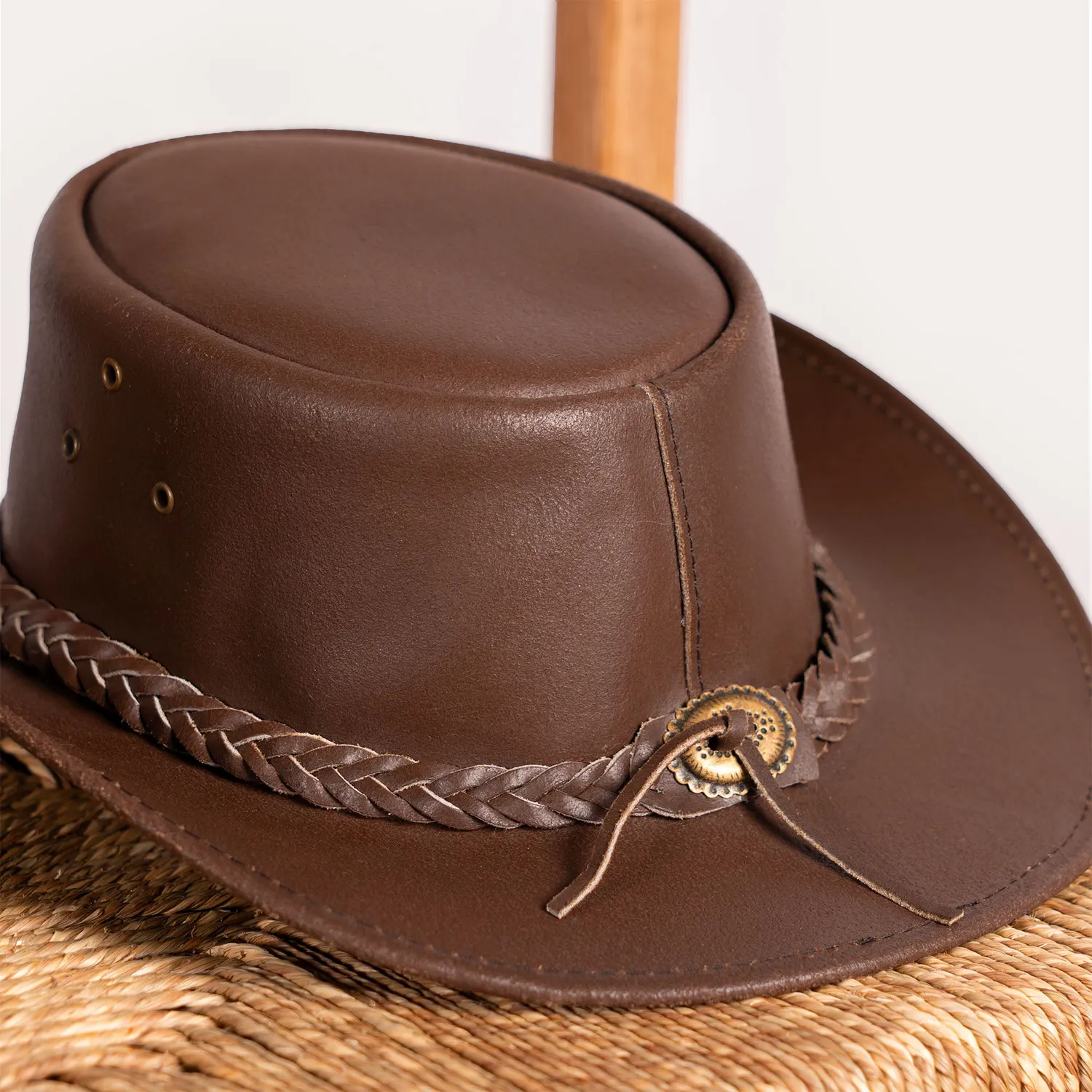 Mistral Antique chapeau cuir vachette huilée