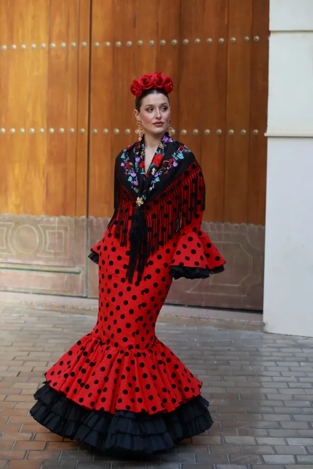 Viva La Feria Cristina robe gitane rouge et noir
