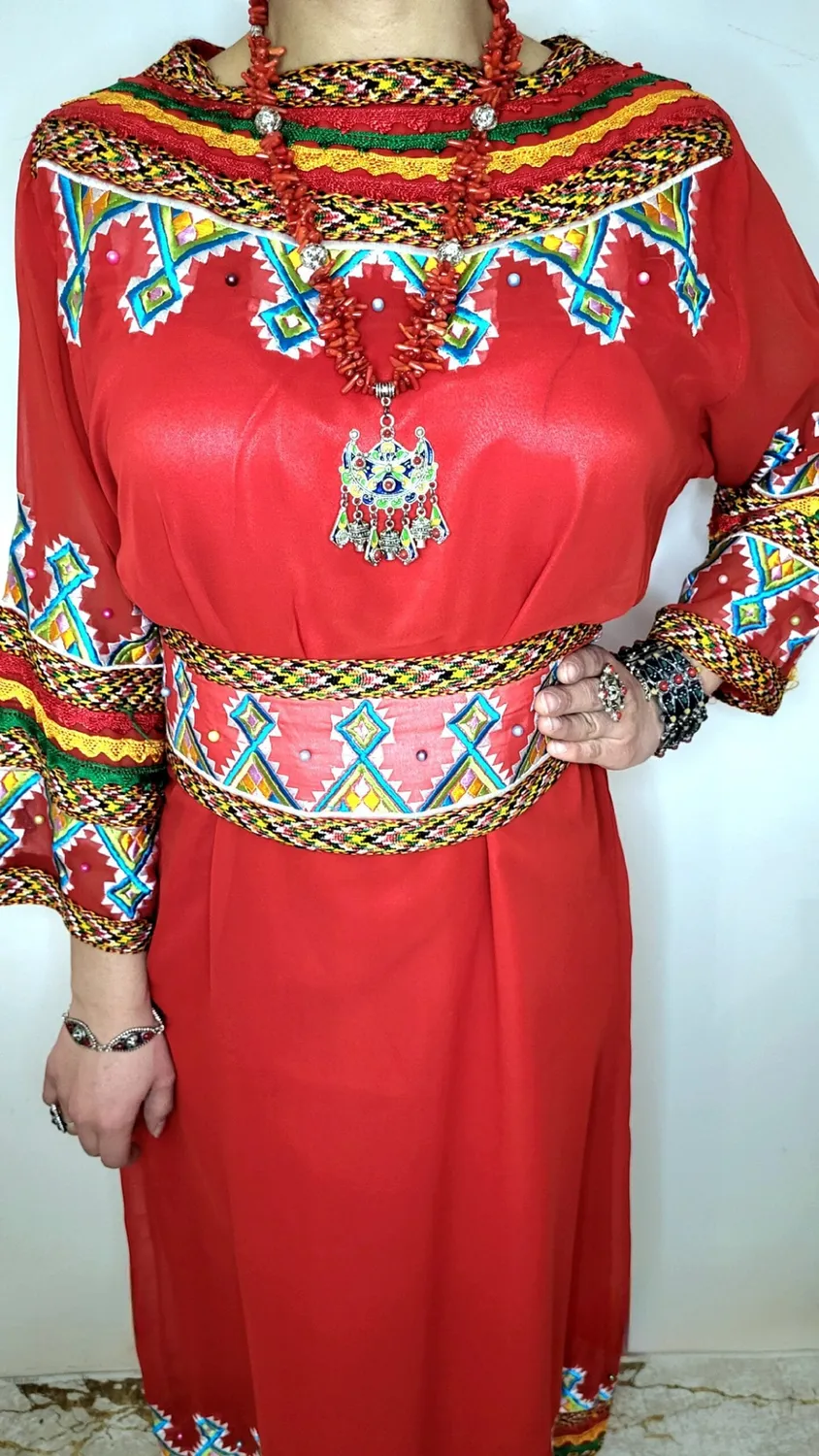 Célèbr'Orient Robe kabyle Monira foudha brodée