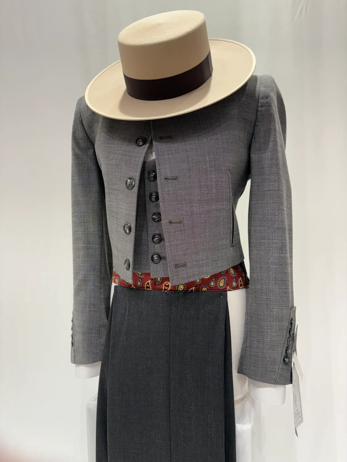 Viva la Feria Roma costume campero gris