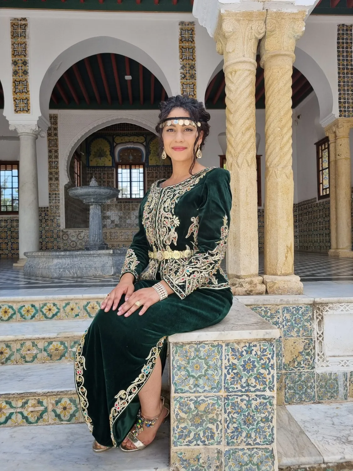 Célèbr'Orient Marwa karakou velours vert fil d'or
