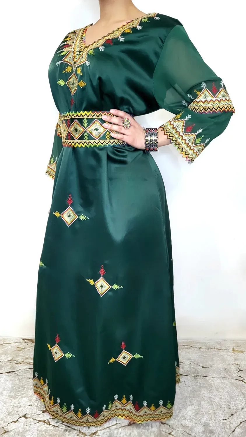 Célèbr'Orient Robe berbère Latifa robe kabyle satin