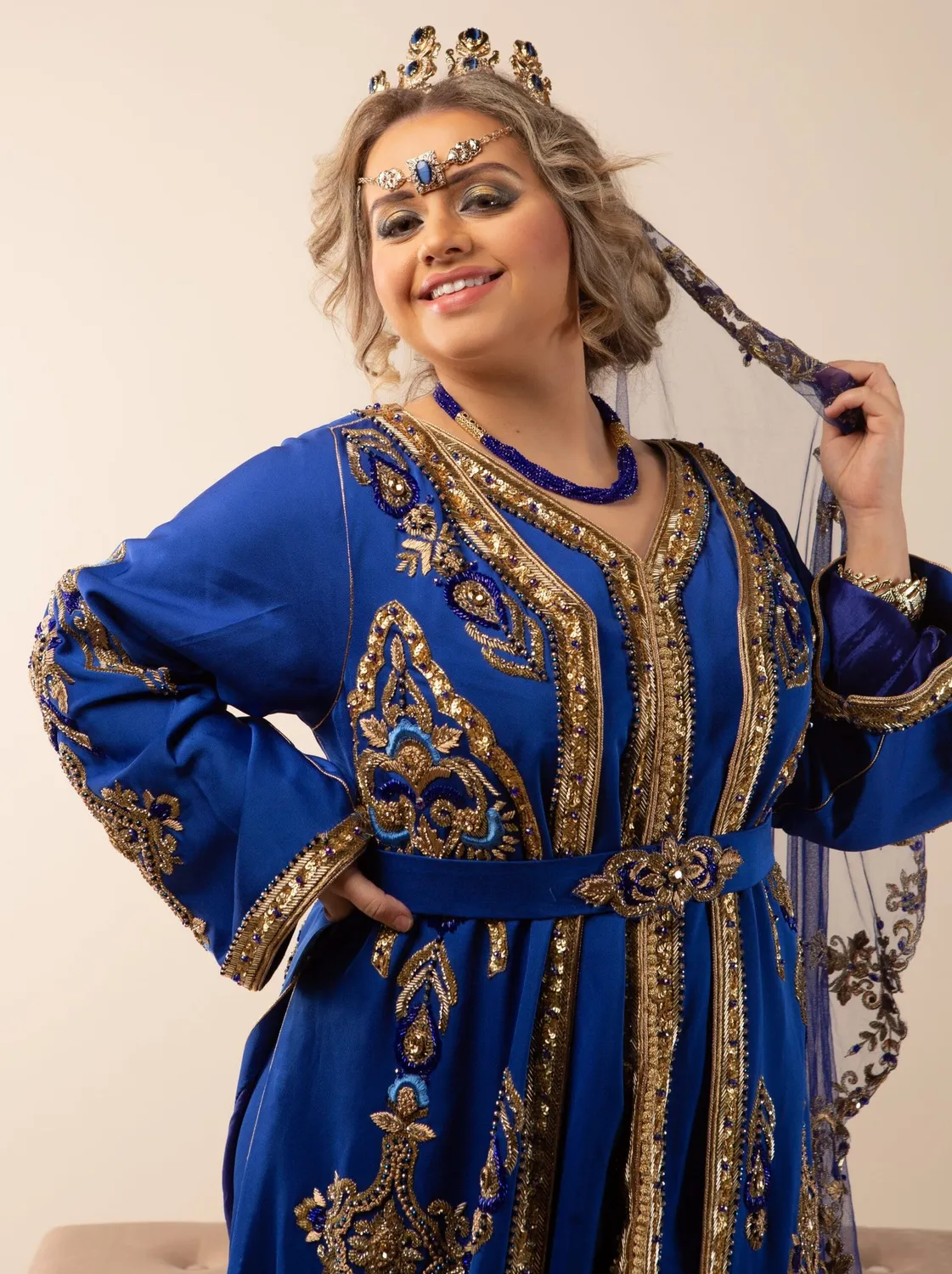 Célèbr'Orient Lina takchita bleu roi en location