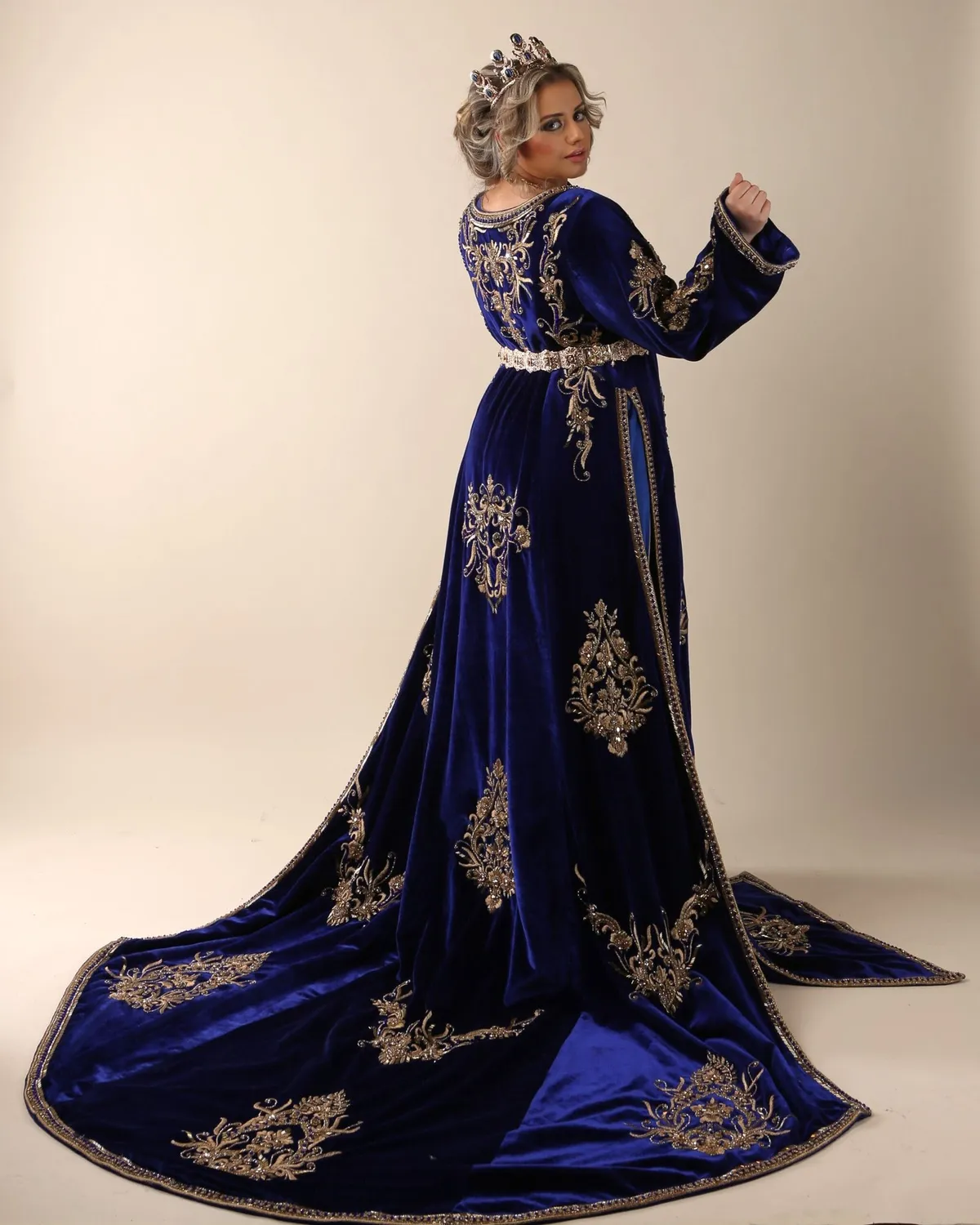 Célèbr'Orient Sahar takchita velours bleu