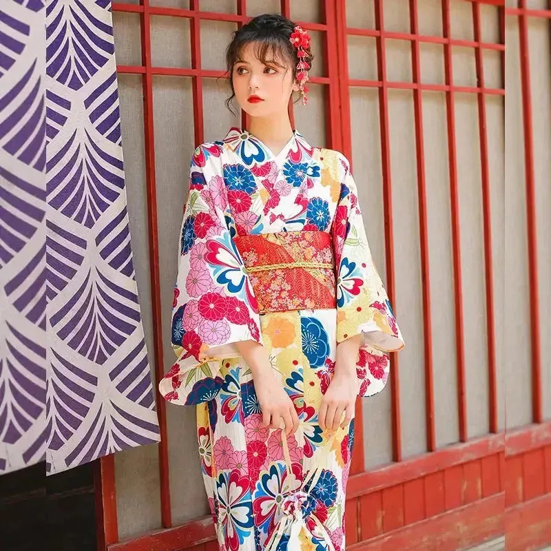 Japon style Reiko kimono femme motifs floraux