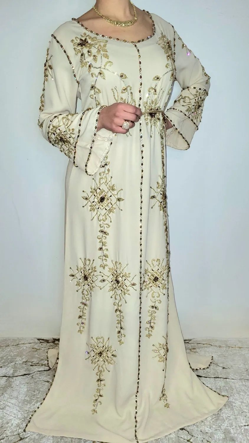 Célèbr'Orient Soraya caftan Dubaï perlé brodé