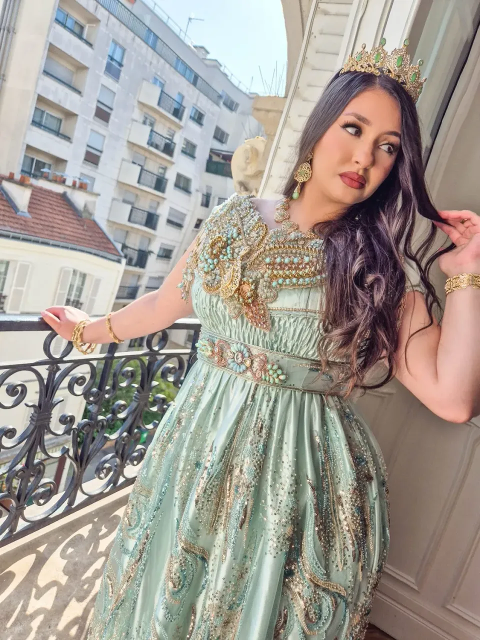 Célèbr'Orient Nabila blousa vert eau perlée