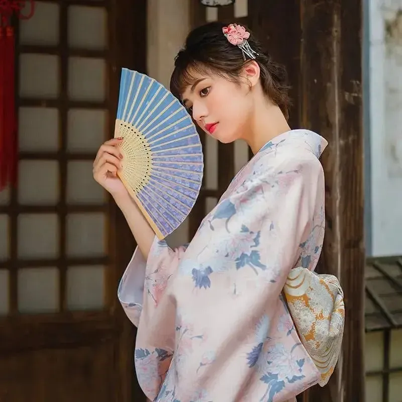 Japon style Asuka kimono femme rose brodé