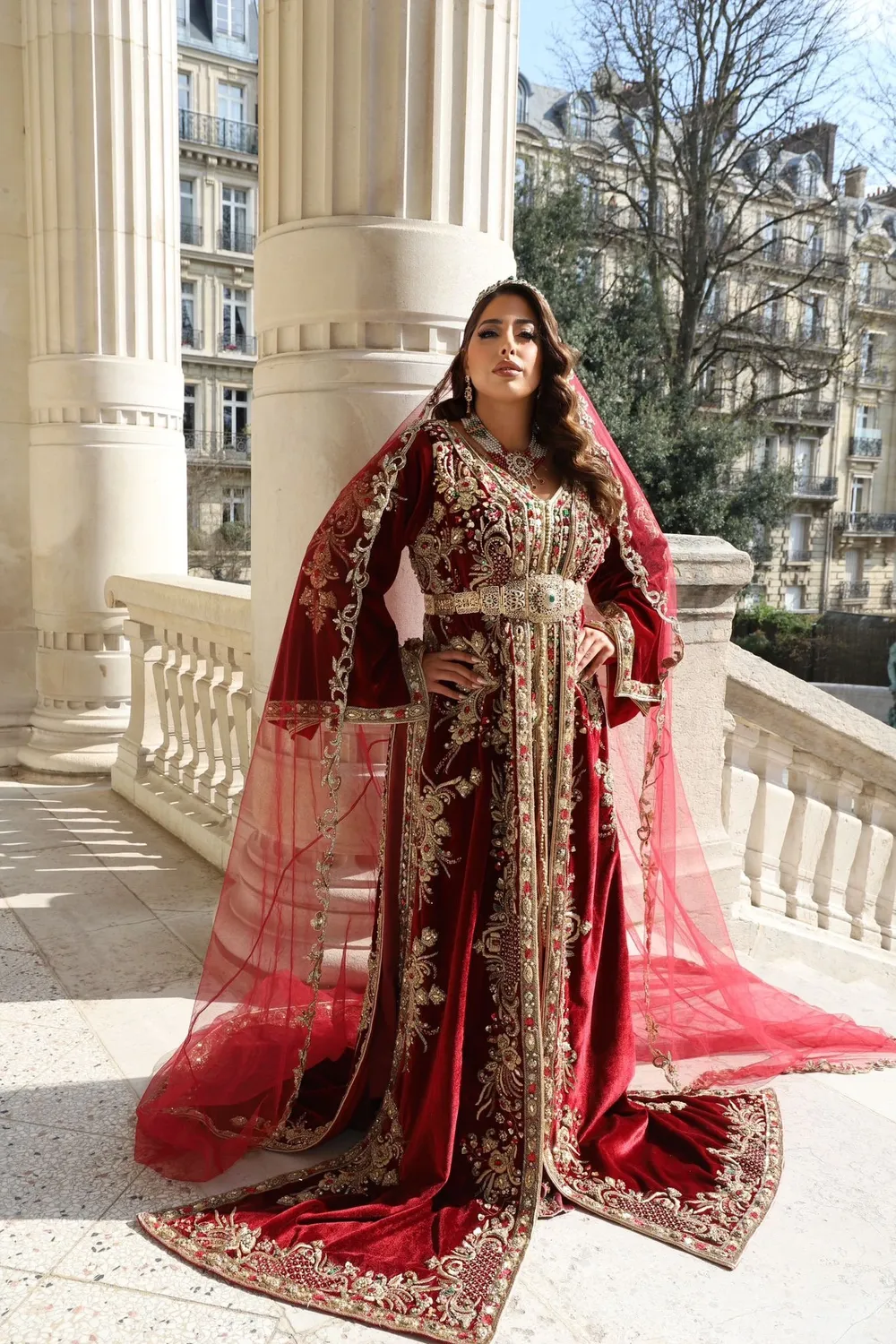 Célèbr'Orient Siham takchita velours rouge hiver
