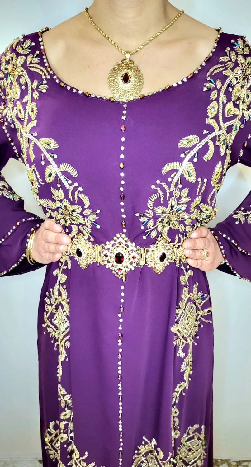 Célèbr'Orient Luna caftan Dubaï perlé brodé