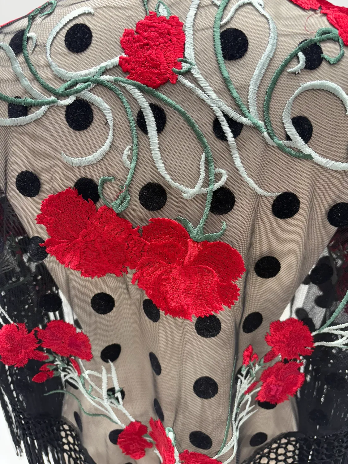 Viva La Feria mantoncillo châle flamenco noir fleurs franges soie