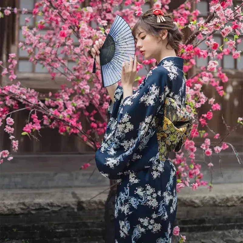 Japon style Vrai Kimono Japonais Femme ‘akemi’ kimono dragon fleurs