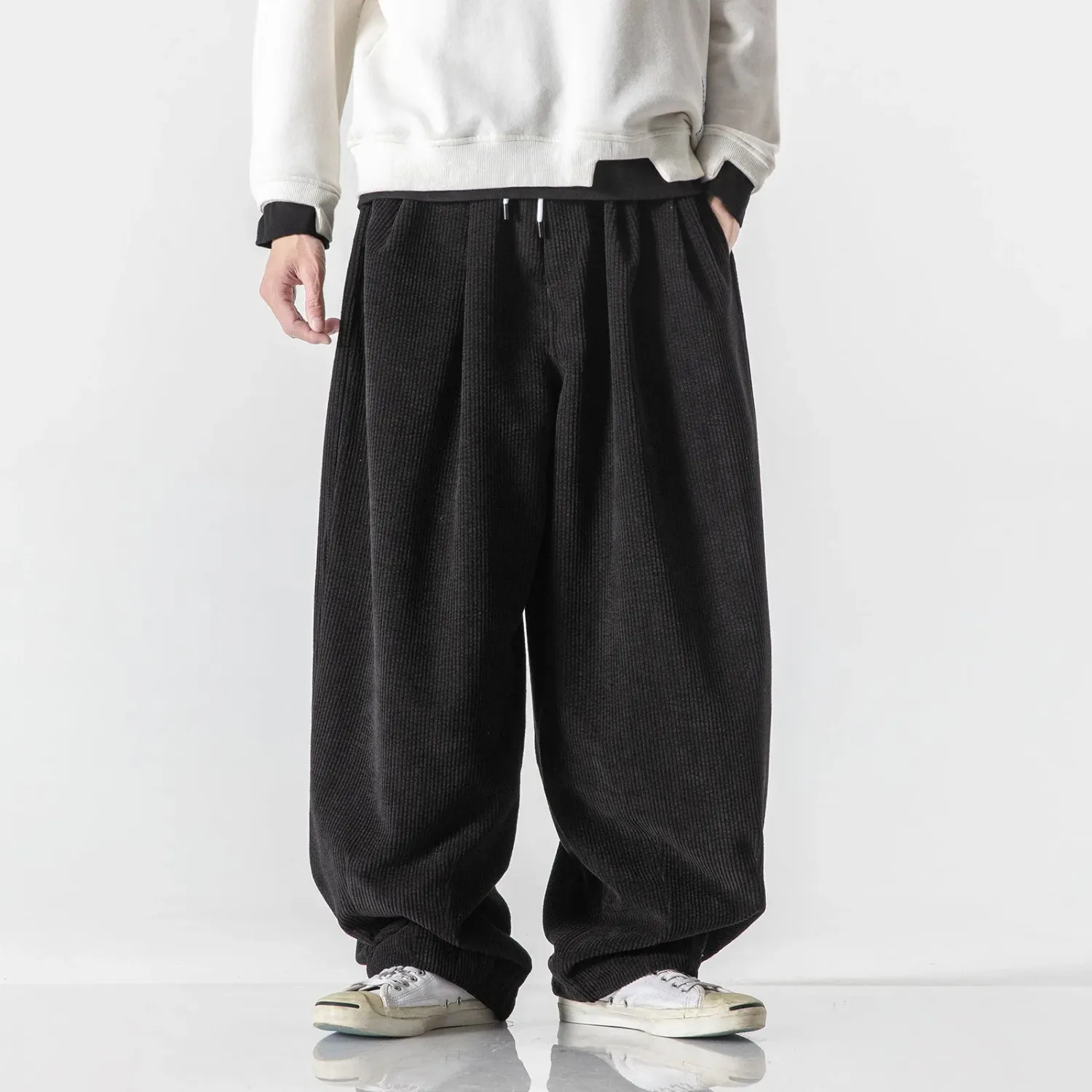 Japon style Kazuo pantalon en velours côtelé