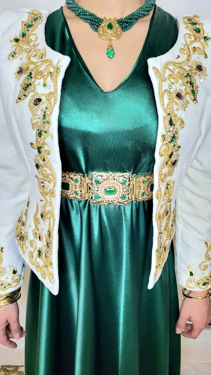 Célèbr'Orient Rania karakou perlé brodé
