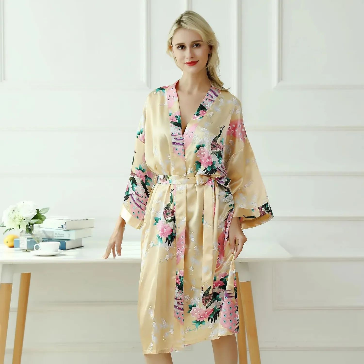 Esprit du Japon Peignoir Kimono Paon Pivoine Satiné