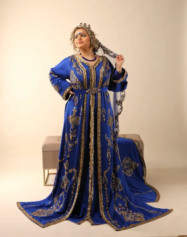 Célèbr'Orient Lina takchita bleu roi en location