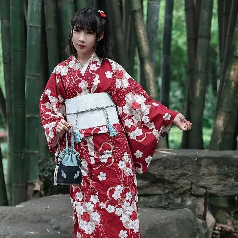 Japon style Toshiko kimono femme traditionnel fleurs de sakura