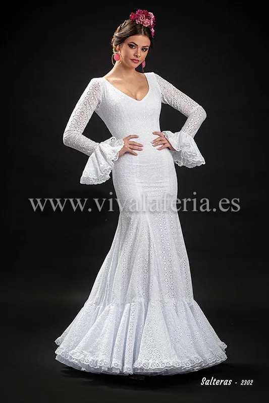 Viva la Feria Salteras robe flamenca blanche perforée
