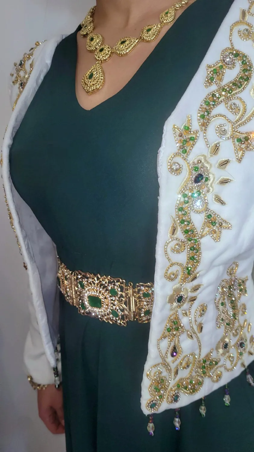 Célèbr'Orient Karakou Bahia ensemble perlé brodé