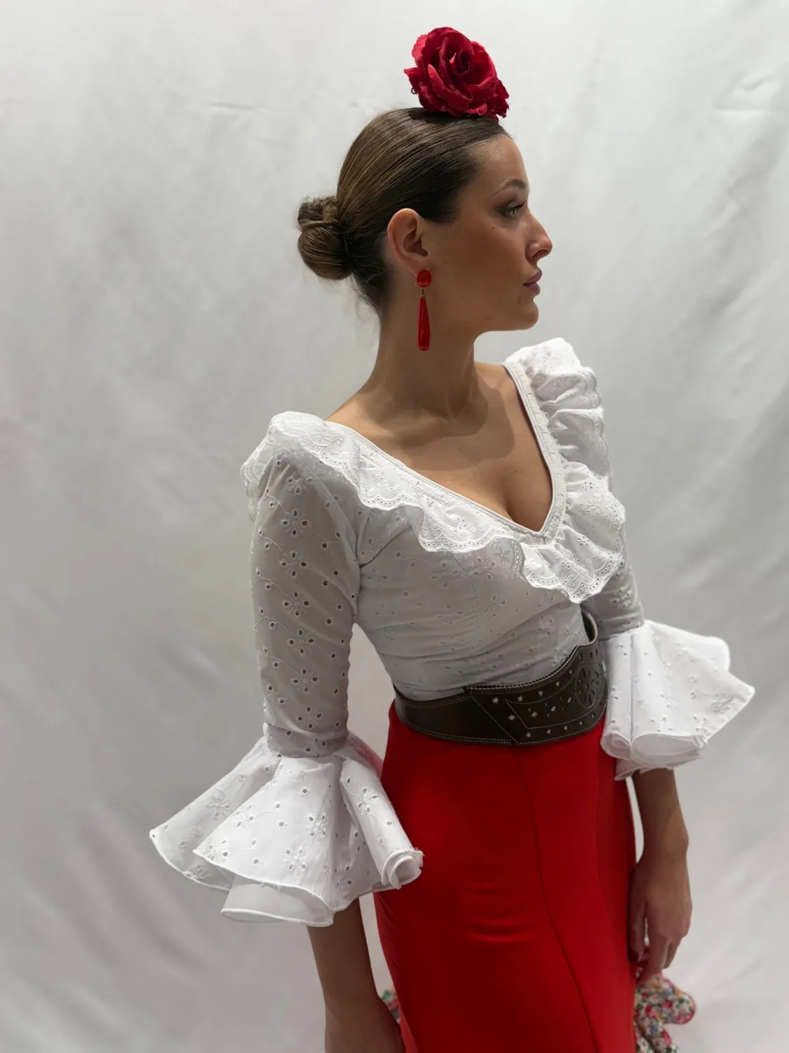 VIVA LA FERIA Blouse Rociera blanche perforée manches longues