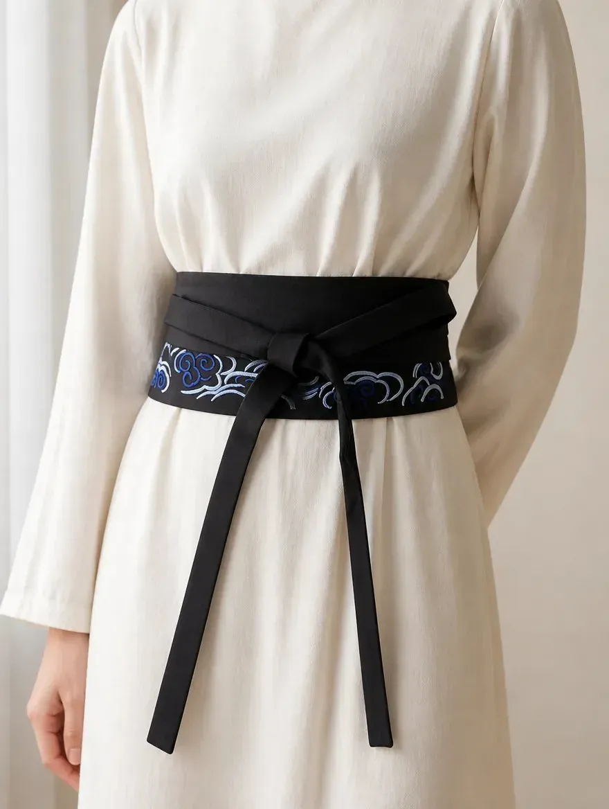 Esprit du Japon ceinture obi brodée nuages noir