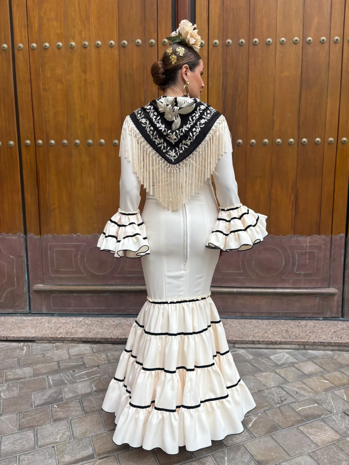 VIVA LA FERIA Laura robe flamenca canastera beige noire