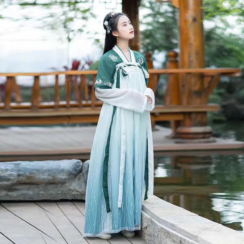 Esprit du Japon ensemble kimono femme haut fleuri jupe plissée