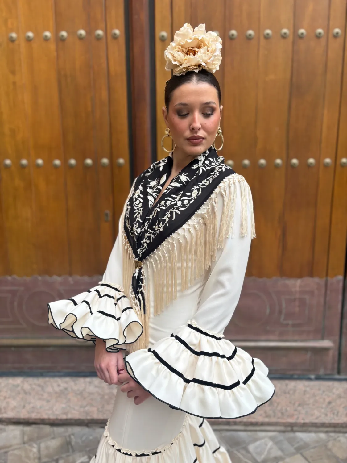 VIVA LA FERIA Laura robe flamenca canastera beige noire