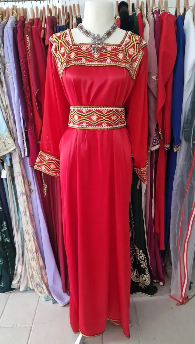 Célèbr'Orient Robe berbère Aida kabyle en satin