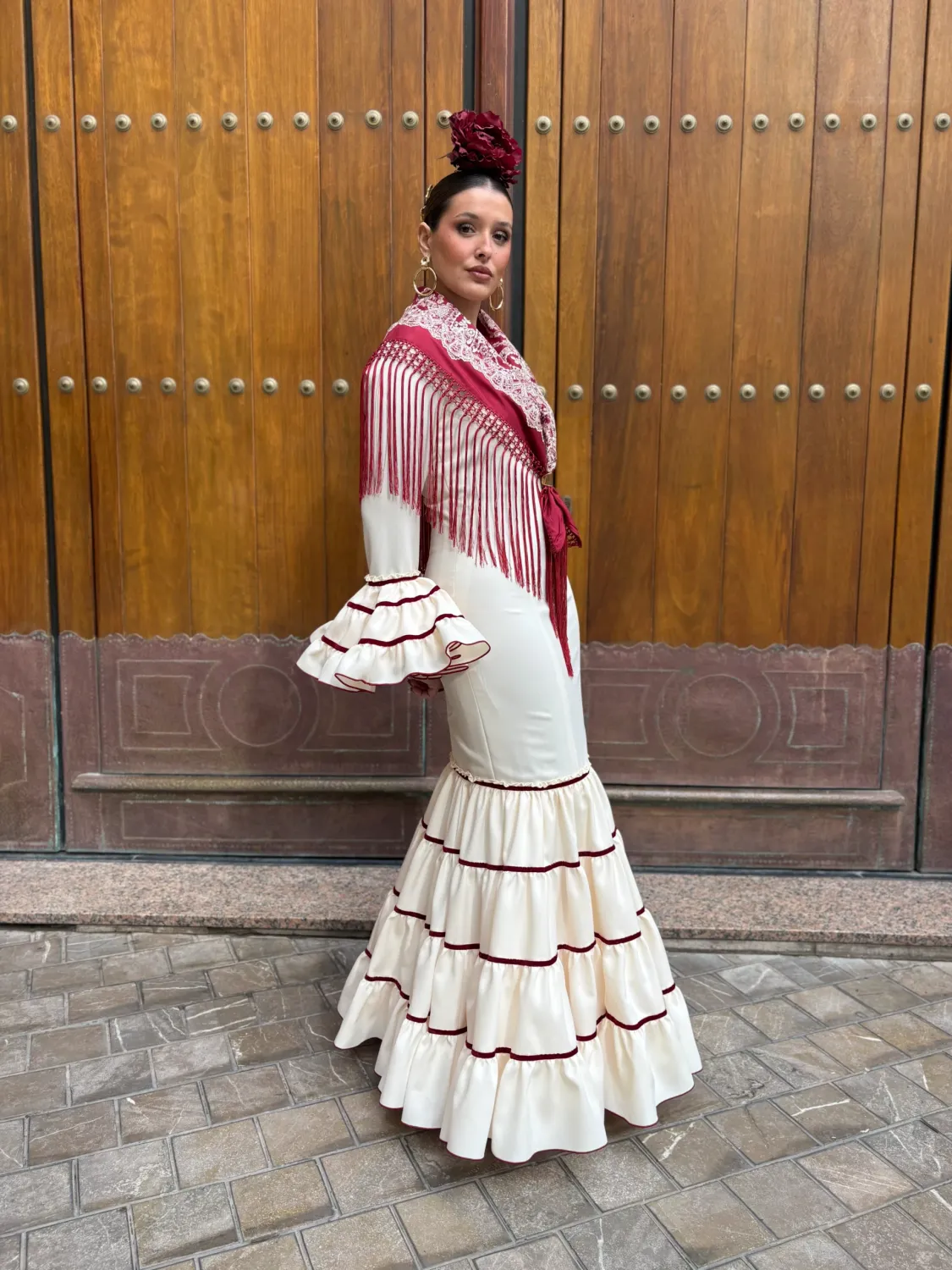 Viva La Feria Laura robe sévillane beige grenat canastero