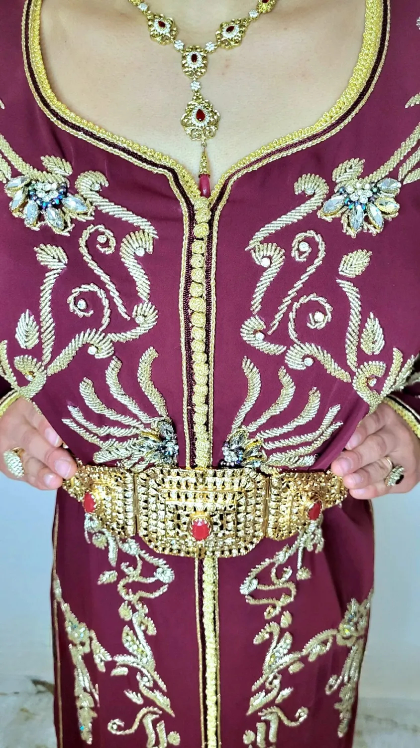 Célèbr'Orient Lilia caftan brodé perlé fluide