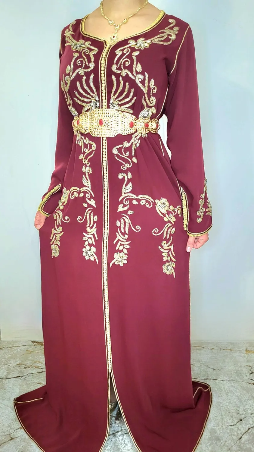 Célèbr'Orient Lilia caftan brodé perlé fluide